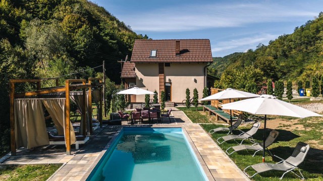 Planinski Dom Šum - Crni vrh