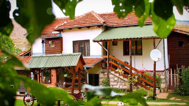 Planinski Dom Šum - Crni vrh